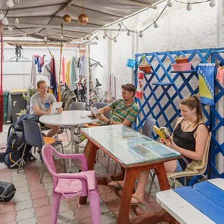 Eol 777 Hostel